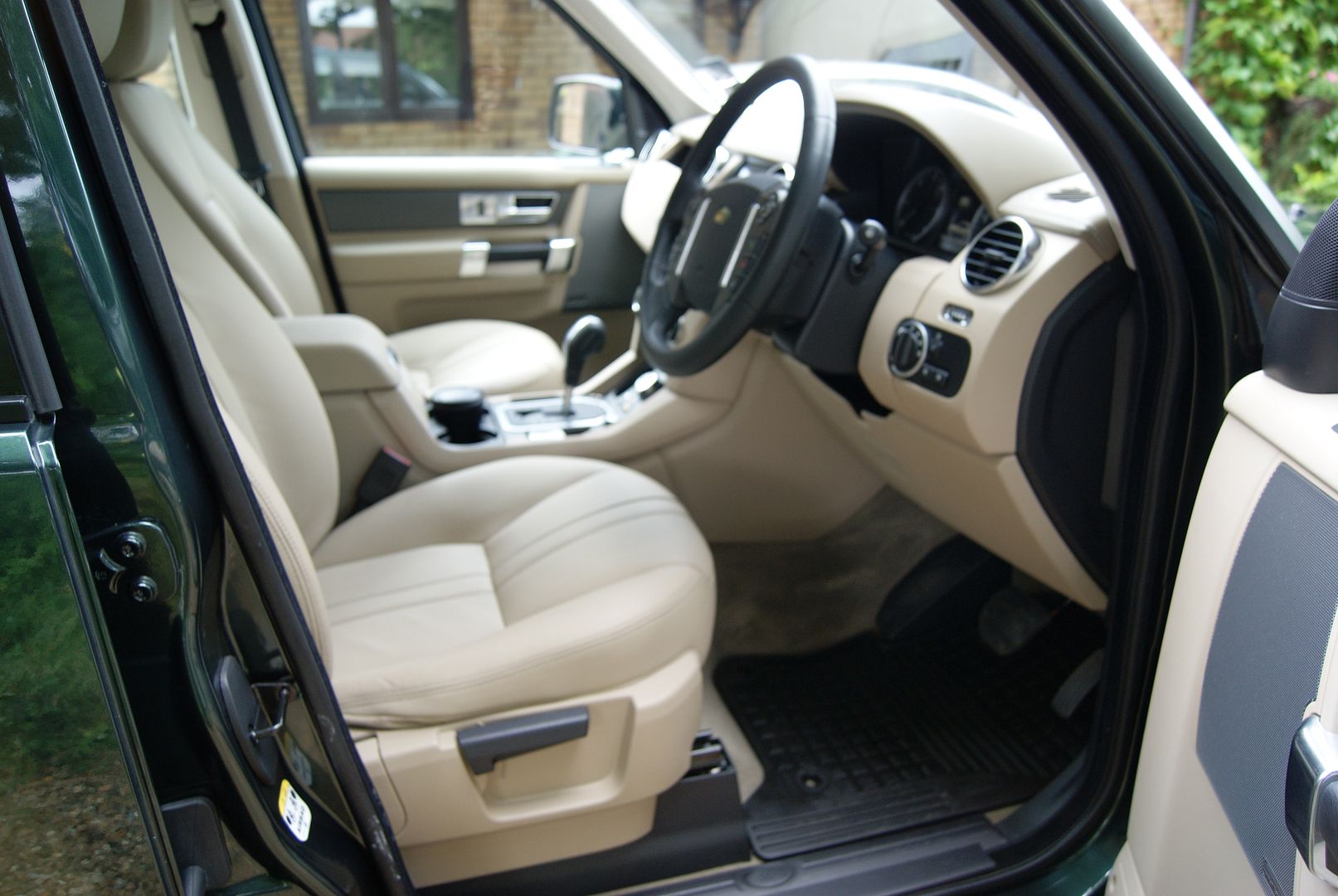 Prism Detailing Land Rover Discovery correction (inc video an